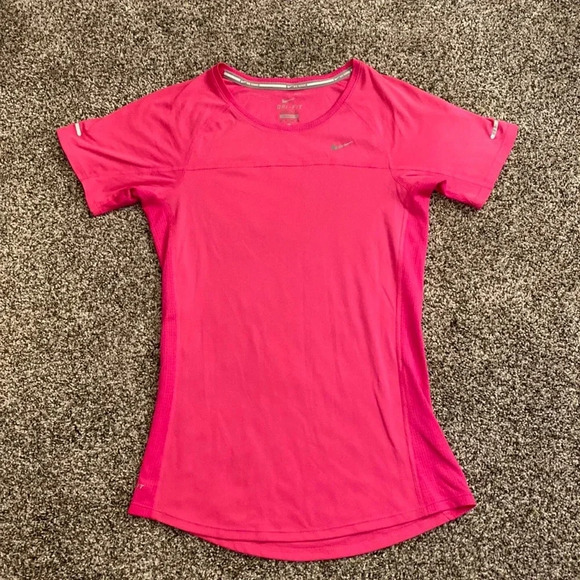 Nike DriFit Running Pink Tee - Picture 1 of 4